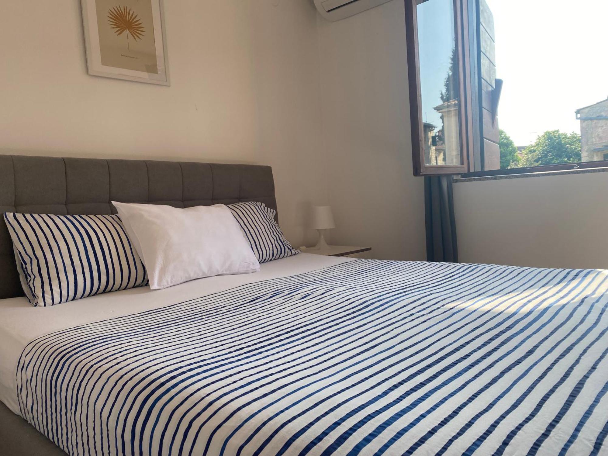 Guest House Marta โรวีน ภายนอก รูปภาพ