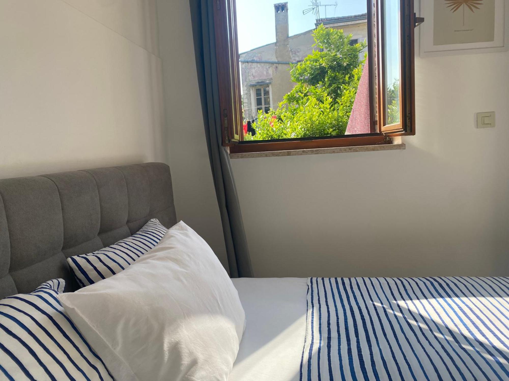 Guest House Marta โรวีน ภายนอก รูปภาพ