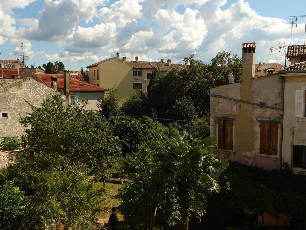 Guest House Marta โรวีน ภายนอก รูปภาพ